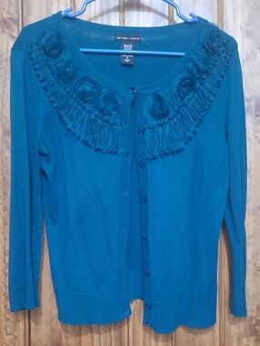 New York & Company Teal Ruffle-Rosette 3/4 Sleeve Cardigan. Size S
